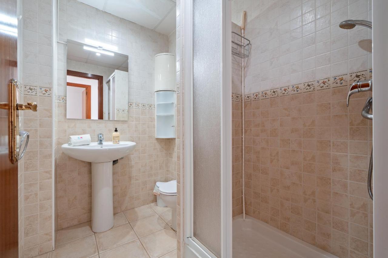 טורדמבארה Hauzify I Apartament Colon 1B מראה חיצוני תמונה